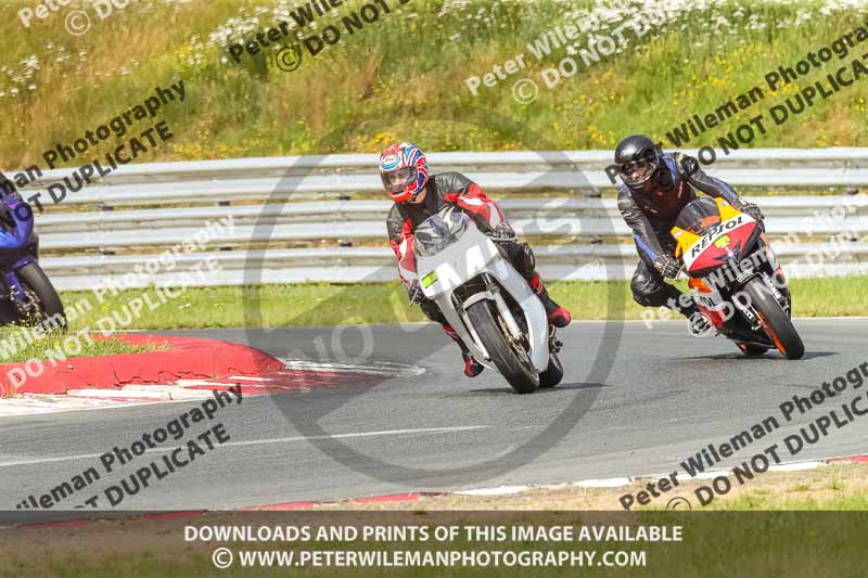 enduro digital images;event digital images;eventdigitalimages;no limits trackdays;peter wileman photography;racing digital images;snetterton;snetterton no limits trackday;snetterton photographs;snetterton trackday photographs;trackday digital images;trackday photos